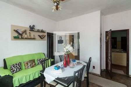 Sala de apartamento para alugar com 2 quartos, 70m² em Cordovil, Rio de Janeiro