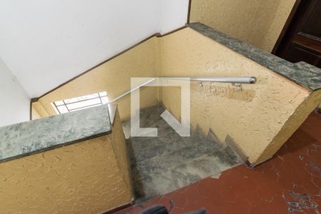 Área comum - Escadas de apartamento para alugar com 2 quartos, 70m² em Cordovil, Rio de Janeiro