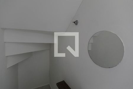 Lavabo de casa de condomínio para alugar com 2 quartos, 120m² em Jundiapeba, Mogi das Cruzes