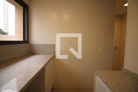Área de Serviço de apartamento para alugar com 3 quartos, 147m² em Vila Nova Conceição, São Paulo