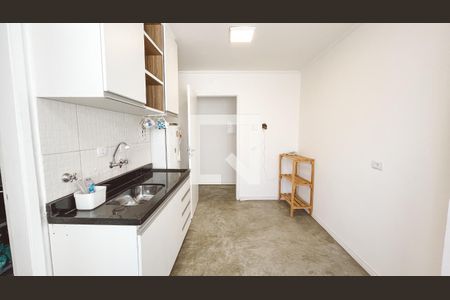 Cozinha e Área de Serviço de apartamento à venda com 3 quartos, 100m² em Chora Menino, São Paulo