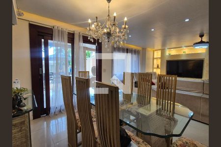 Sala de casa de condomínio para alugar com 4 quartos, 350m² em Recreio dos Bandeirantes, Rio de Janeiro