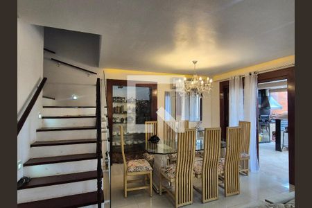 Sala de casa de condomínio para alugar com 4 quartos, 350m² em Recreio dos Bandeirantes, Rio de Janeiro