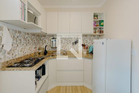 Cozinha de apartamento à venda com 2 quartos, 76m² em Floresta, Porto Alegre