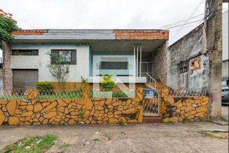 Casa à venda com 3 quartos, 360m² em Califórnia, Belo Horizonte