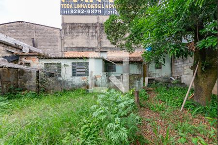 Quintal de casa à venda com 3 quartos, 360m² em Califórnia, Belo Horizonte