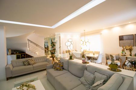 Sala de casa de condomínio à venda com 6 quartos, 320m² em Barra da Tijuca, Rio de Janeiro