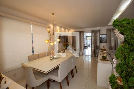 Sala de casa de condomínio à venda com 6 quartos, 320m² em Barra da Tijuca, Rio de Janeiro