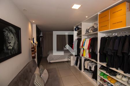 Quarto 1 de casa de condomínio à venda com 6 quartos, 320m² em Barra da Tijuca, Rio de Janeiro