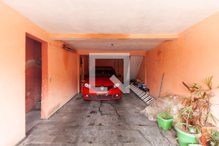 Garagem de casa à venda com 3 quartos, 125m² em Vila Renato (zona Leste), São Paulo