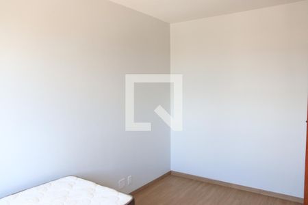 Quarto 1 de apartamento para alugar com 3 quartos, 64m² em Jardim Ana Lúcia , Goiânia