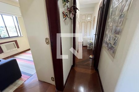 Corredor de apartamento à venda com 3 quartos, 139m² em Jardim Guanabara, Rio de Janeiro