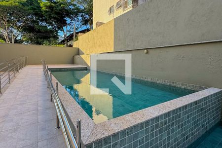 Apartamento à venda com 212m², 4 quartos e 4 vagasÁrea comum - Piscina