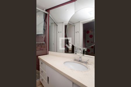Banheiro do Quarto 2 de apartamento à venda com 3 quartos, 269m² em Auxiliadora, Porto Alegre