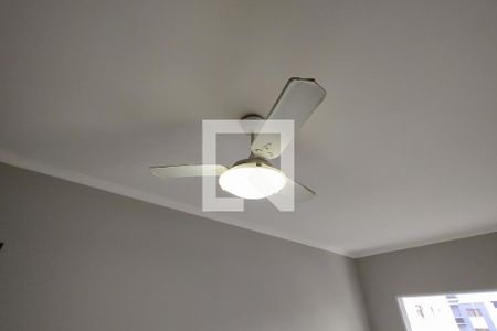 Sala de apartamento para alugar com 1 quarto, 55m² em Vila Tupi, Praia Grande