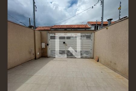 Garagem de casa à venda com 2 quartos, 67m² em Jardim Ubirajara, São Paulo
