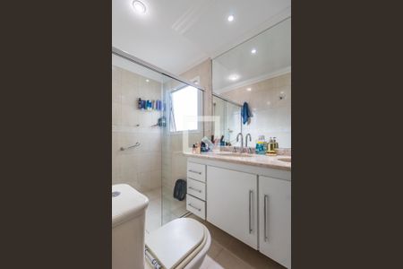 Banheiro da Suíte de apartamento à venda com 3 quartos, 144m² em Alphaville Industrial, Barueri