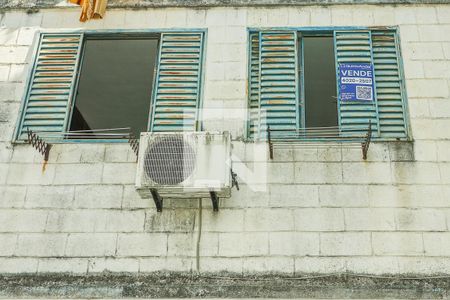 Fachada de apartamento à venda com 2 quartos, 47m² em Rubem Berta, Porto Alegre