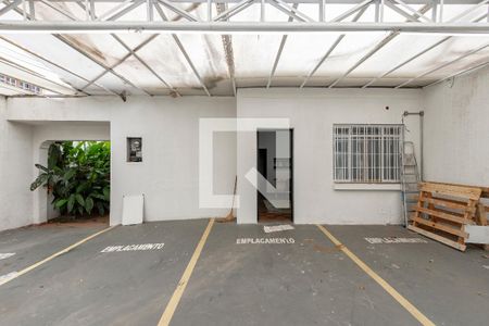 Garagem de casa à venda com 3 quartos, 300m² em Vila Congonhas, São Paulo