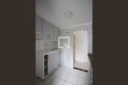 Cozinha de apartamento para alugar com 2 quartos, 56m² em Santa Terezinha, São Bernardo do Campo
