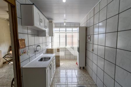 Cozinha e Área de Serviço de apartamento para alugar com 3 quartos, 77m² em Vila Nova, Porto Alegre