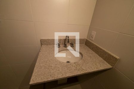 Banheiro do Quarto 1 de apartamento à venda com 2 quartos, 70m² em Vila Creti, Barueri
