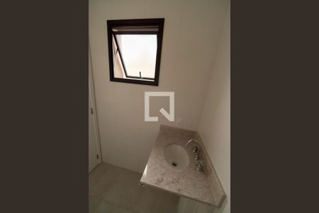 Banheiro Social de apartamento à venda com 2 quartos, 70m² em Vila Creti, Barueri