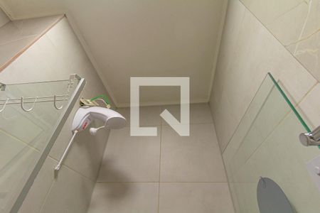 Banheiro de apartamento à venda com 2 quartos, 48m² em Centro, Canoas