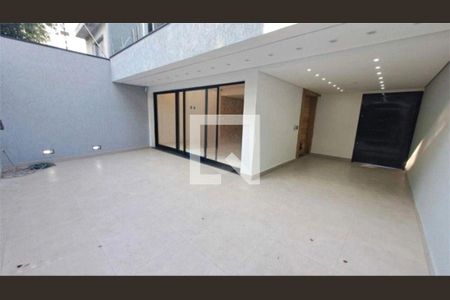 Casa à venda com 3 quartos, 186m² em Planalto Paulista, São Paulo