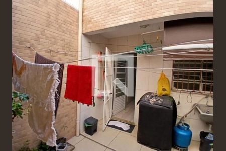 Casa à venda com 3 quartos, 160m² em Mirandópolis, São Paulo