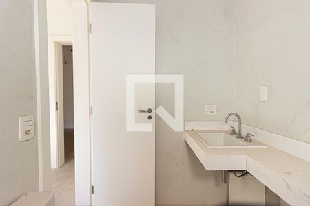 Banheiro Suíte 2 de apartamento à venda com 3 quartos, 192m² em Campo Belo, São Paulo