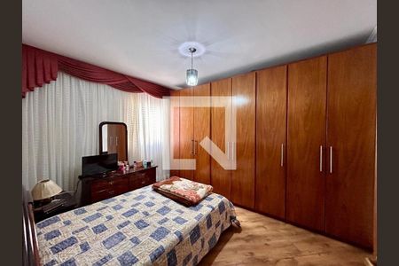 Casa à venda com 2 quartos, 120m² em Vila Brasilio Machado, São Paulo