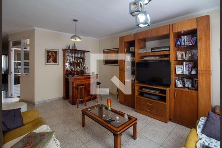 Casa à venda com 2 quartos, 120m² em Vila Brasilio Machado, São Paulo