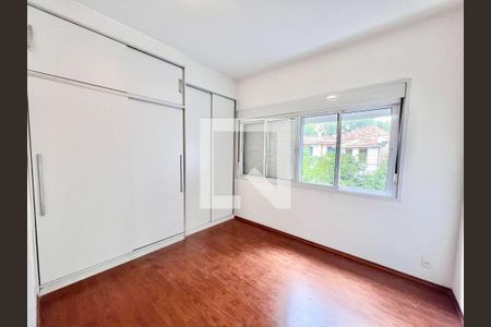 Casa à venda com 3 quartos, 212m² em Jardim Paulista, São Paulo