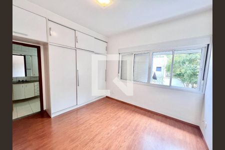 Casa à venda com 3 quartos, 212m² em Jardim Paulista, São Paulo