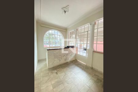 Casa à venda com 8 quartos, 412m² em Bela Vista, São Paulo