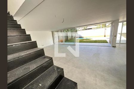 Casa de Condomínio à venda com 4 quartos, 450m² em Campo Belo, São Paulo