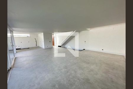 Casa de Condomínio à venda com 4 quartos, 450m² em Campo Belo, São Paulo