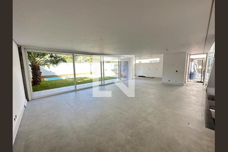 Casa de Condomínio à venda com 4 quartos, 450m² em Campo Belo, São Paulo