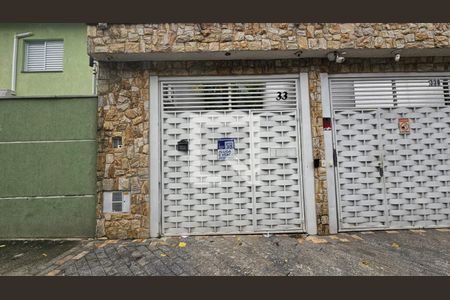 Fachada de casa à venda com 3 quartos, 230m² em Vila Carrão, São Paulo