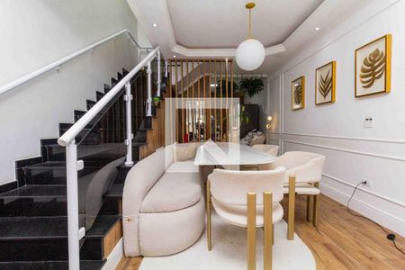 Sala de casa à venda com 3 quartos, 230m² em Vila Carrão, São Paulo