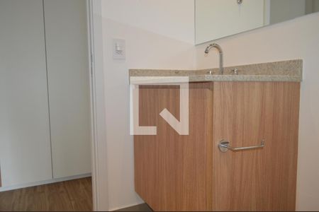 Banheiro da Suíte 3 de apartamento para alugar com 3 quartos, 100m² em Vila Mariana, São Paulo