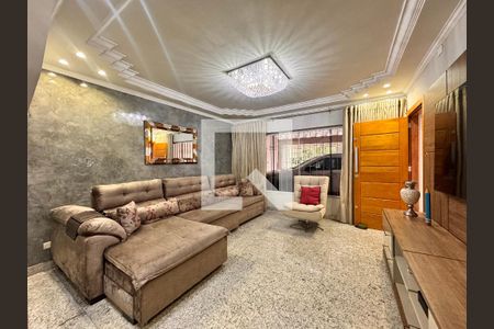 Sala de casa à venda com 4 quartos, 220m² em Jardim Oriental, Santo André