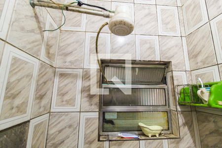 Banheiro 1 de casa para alugar com 3 quartos, 90m² em Conjunto Residencial José Bonifácio, São Paulo