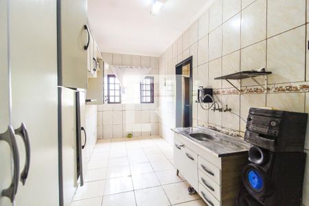 Cozinha 2 de casa para alugar com 3 quartos, 90m² em Conjunto Residencial José Bonifácio, São Paulo