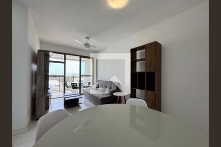 Sala de apartamento para alugar com 2 quartos, 62m² em Recreio dos Bandeirantes, Rio de Janeiro