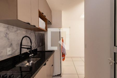 Cozinha de apartamento para alugar com 2 quartos, 45m² em Várzea da Barra Funda, São Paulo