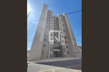 Fachada  de apartamento para alugar com 2 quartos, 43m² em Maria da Conceicao, Contagem