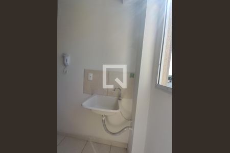Área de Serviço de apartamento para alugar com 2 quartos, 43m² em Maria da Conceicao, Contagem