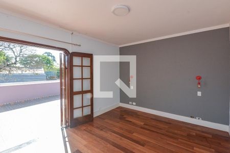 Quarto 1 de casa à venda com 4 quartos, 210m² em Jardim Santa Helena, São Paulo